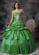 Beautiful Ball Gown Strapless Quinceanera Dresses with Taffeta Appliques