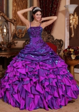 2014 New Trend Spaghetti Straps Quinceanera Dress with Black Appliques