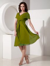 Exceptional Olive Green Chiffon Zipper Mother of Bride Dresses Short Sleeves Knee Length Ruching