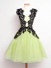 Sleeveless Tulle Knee Length Lace Up Wedding Party Dress in Yellow Green with Lace