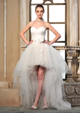 White Column/Sheath Sweetheart Sleeveless Tulle High Low Lace Up Ruching and Hand Made Flower Wedding Dress