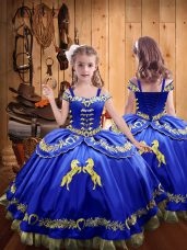 Cute Royal Blue Ball Gowns Beading and Embroidery Kids Pageant Dress Lace Up Satin Sleeveless Floor Length