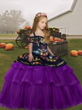 Superior Sleeveless Lace Up Floor Length Embroidery and Ruffled Layers Little Girls Pageant Gowns