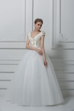 Ideal V-neck Short Sleeves Tulle Wedding Dresses Beading and Appliques and Bowknot Lace Up