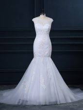 Stylish White Sleeveless Lace Clasp Handle Wedding Gowns