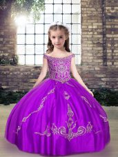 Off The Shoulder Sleeveless Little Girls Pageant Gowns Floor Length Beading Purple Tulle