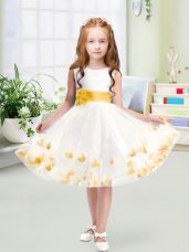Knee Length White Toddler Flower Girl Dress Tulle Sleeveless Appliques and Belt