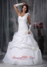 Pick-ups Floor Length One Shoulder Beading Wedding Gowns