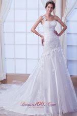 One Shoulder Organza Embroidery Wedding Gowns