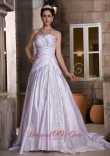 Sweetheart Chapel Train Wedding Gown Appliques With Beading