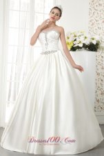 A-line/Princess Satin white Wedding Dress with beading
