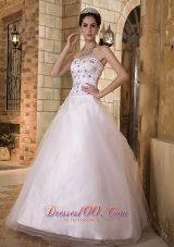 Custom Size Embroidery Sweetheart Wedding Dress For Brides