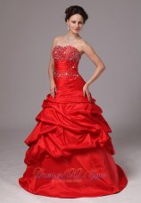 Red Beaded Decorate Pick-ups Prom Dress