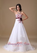 White A-line Court Organza Applique Wedding Dress