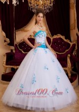 White A-line Ball Gown for Sweet 16 Sweetheart Appliques