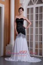Sequined White and Black Evening Dress Sweetheart Neck