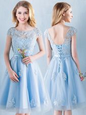 Enchanting Scoop Knee Length Light Blue Court Dresses for Sweet 16 Tulle Short Sleeves Appliques and Bowknot