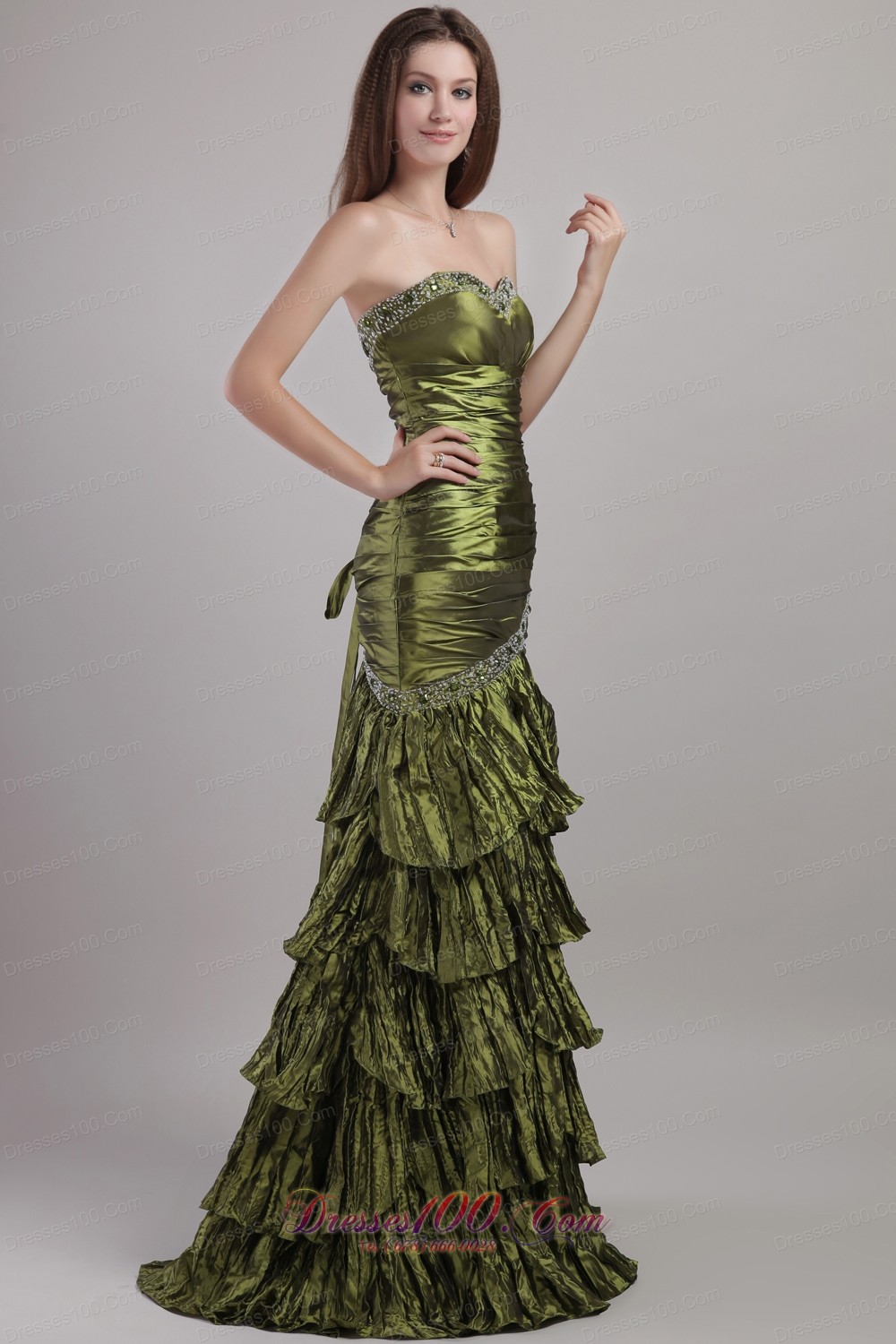 olive green mother of the bride dresses Make them green with envy in one of these beautiful green dresses from Simply Dresses. Find the perfect green halter top homecoming dress, short green cocktail dress with beadwork and jewel accents, or a long formal green evening gown or bridesmaid dresses in shades of jade, olive.